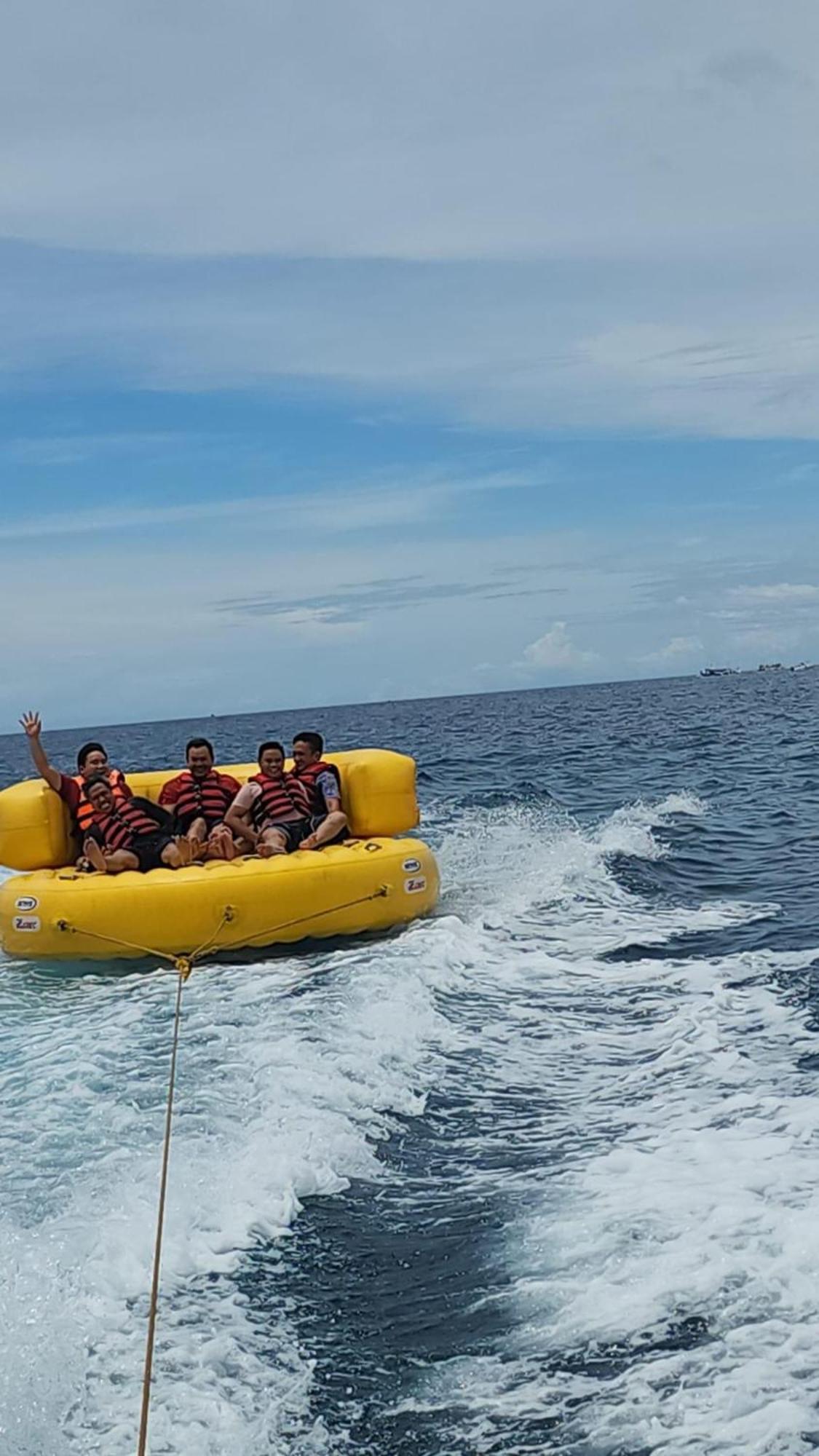 Richville Little Boracay Guest House Calatagan Exterior foto