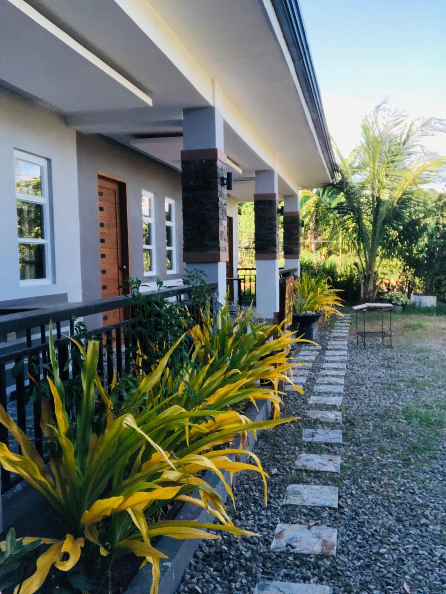 Richville Little Boracay Guest House Calatagan Exterior foto