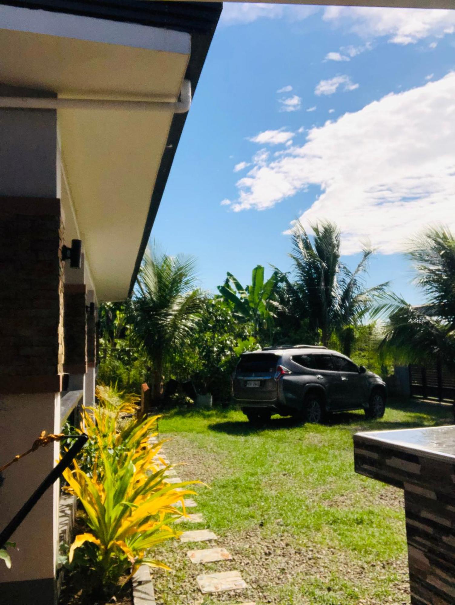 Richville Little Boracay Guest House Calatagan Exterior foto